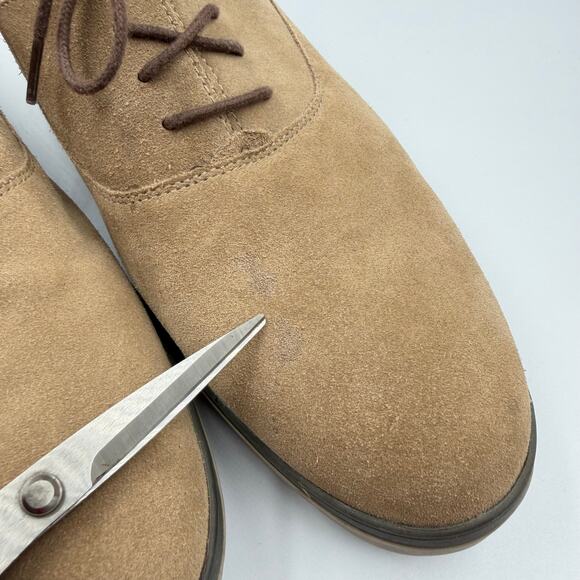 FitFlop Lewis Men’s 9 Beige Tan Suede Leather Lace Up Comfort Casual Oxford Shoe